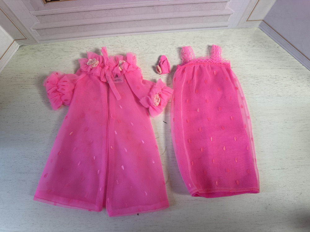 Vintage Barbie 1968 "Dreamy Pink" Outfit #1857 Nearly Complete Minty